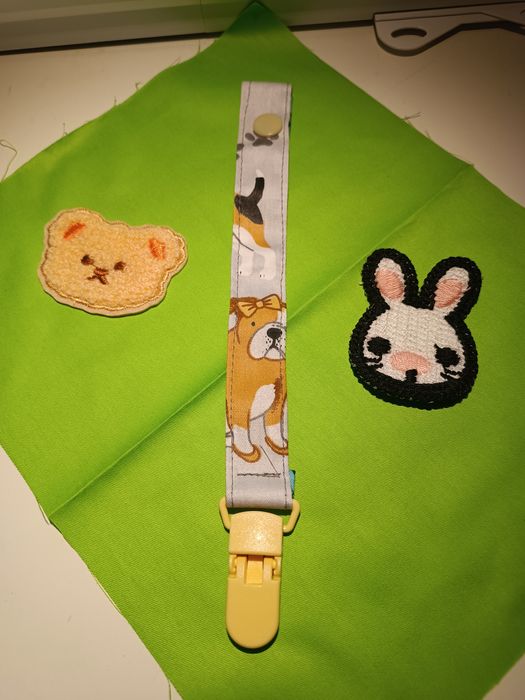 Bolsa e prendedor de chucha artesanal