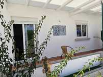 Quarto para Alugar em Moradia – Santo António da Caparica