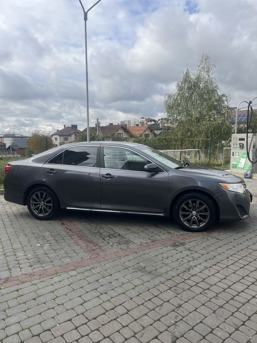 Toyota camry 2.5 2014