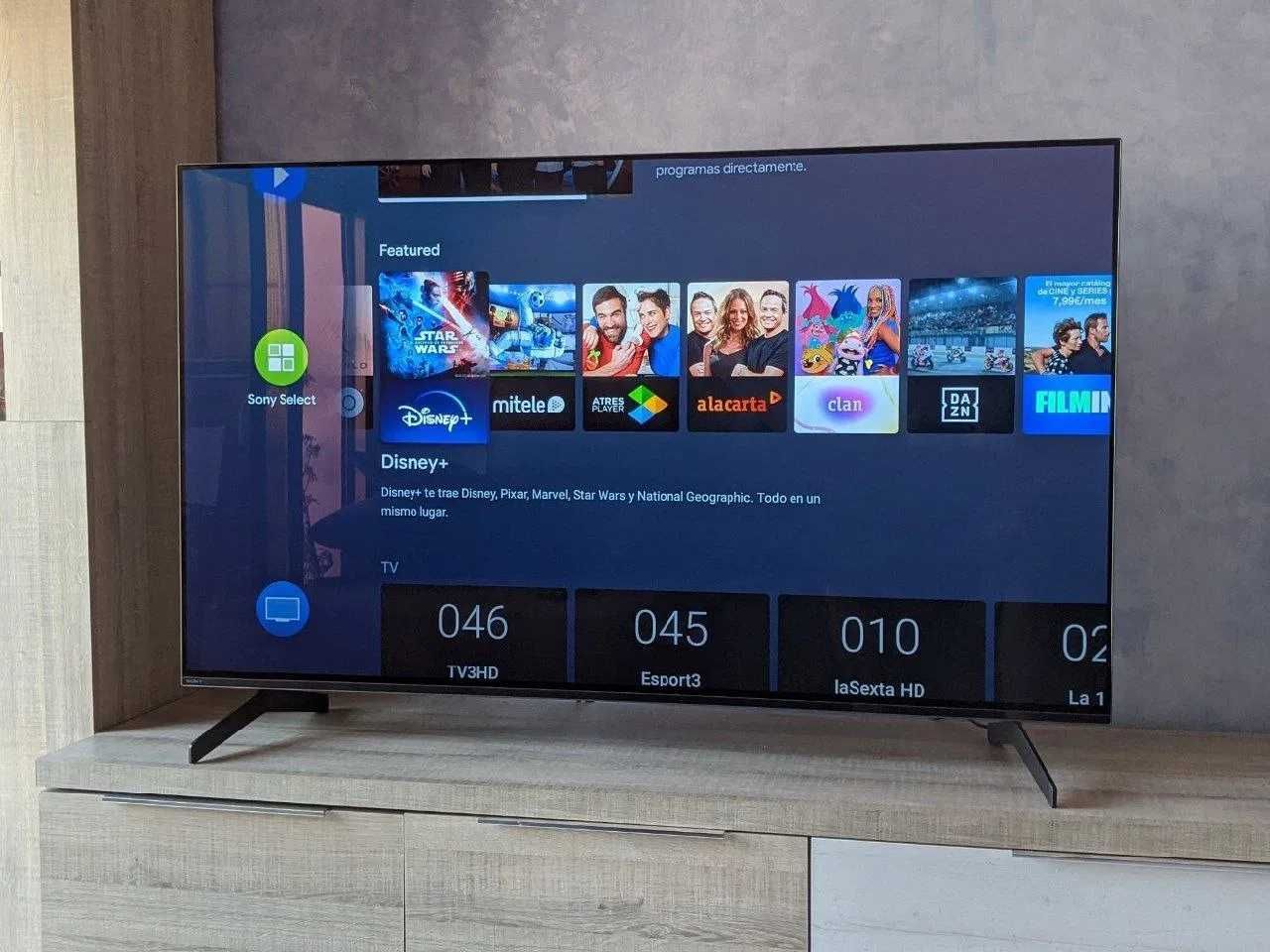 Телевізор Samsung 45" Smart TV (Android 13, 4K, T2, Wi-Fi, Bluetooth)