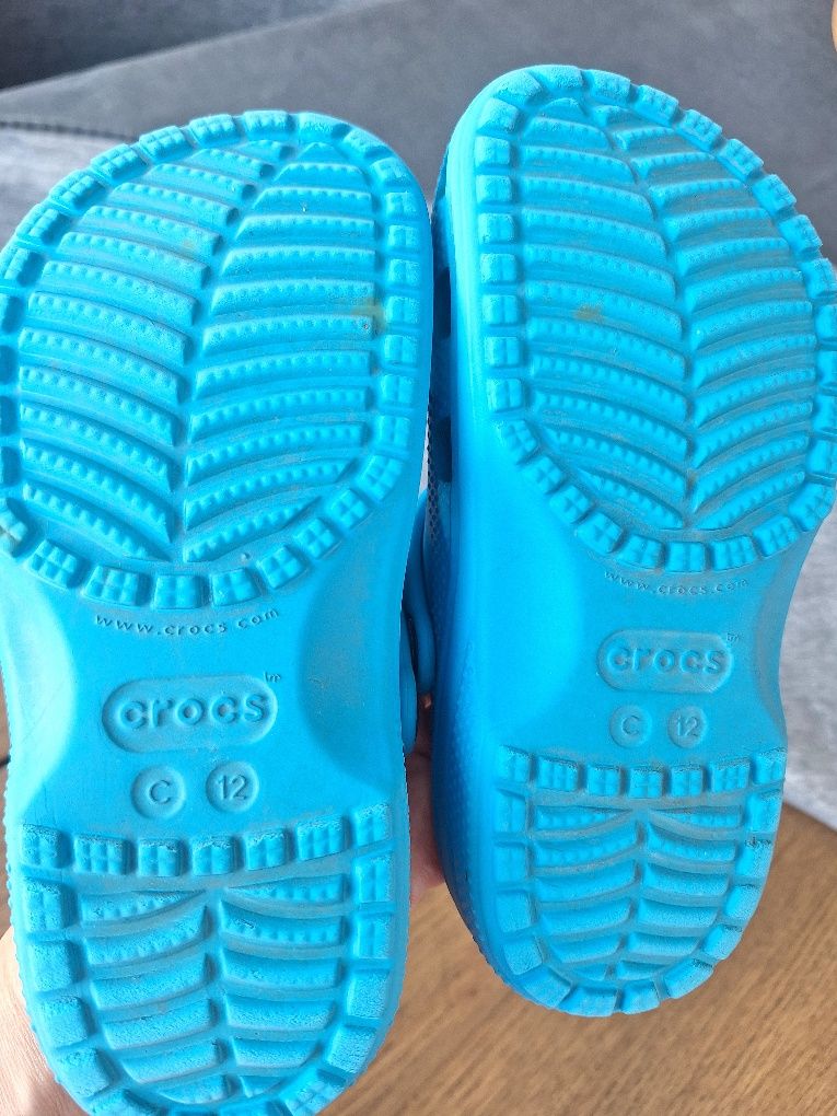 Crocs C12, tamanho 30-31