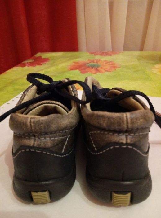 Продам кожанные деми ботинки фирмы Primigi (Италия)стелька 14 см