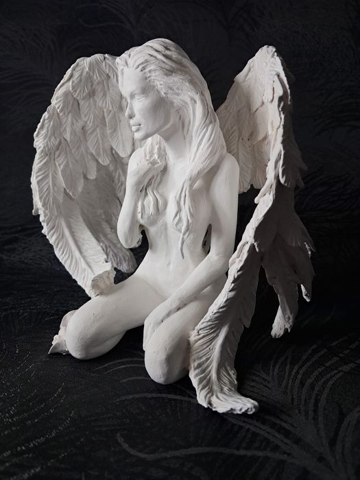 Статуетка дівчина ангел.