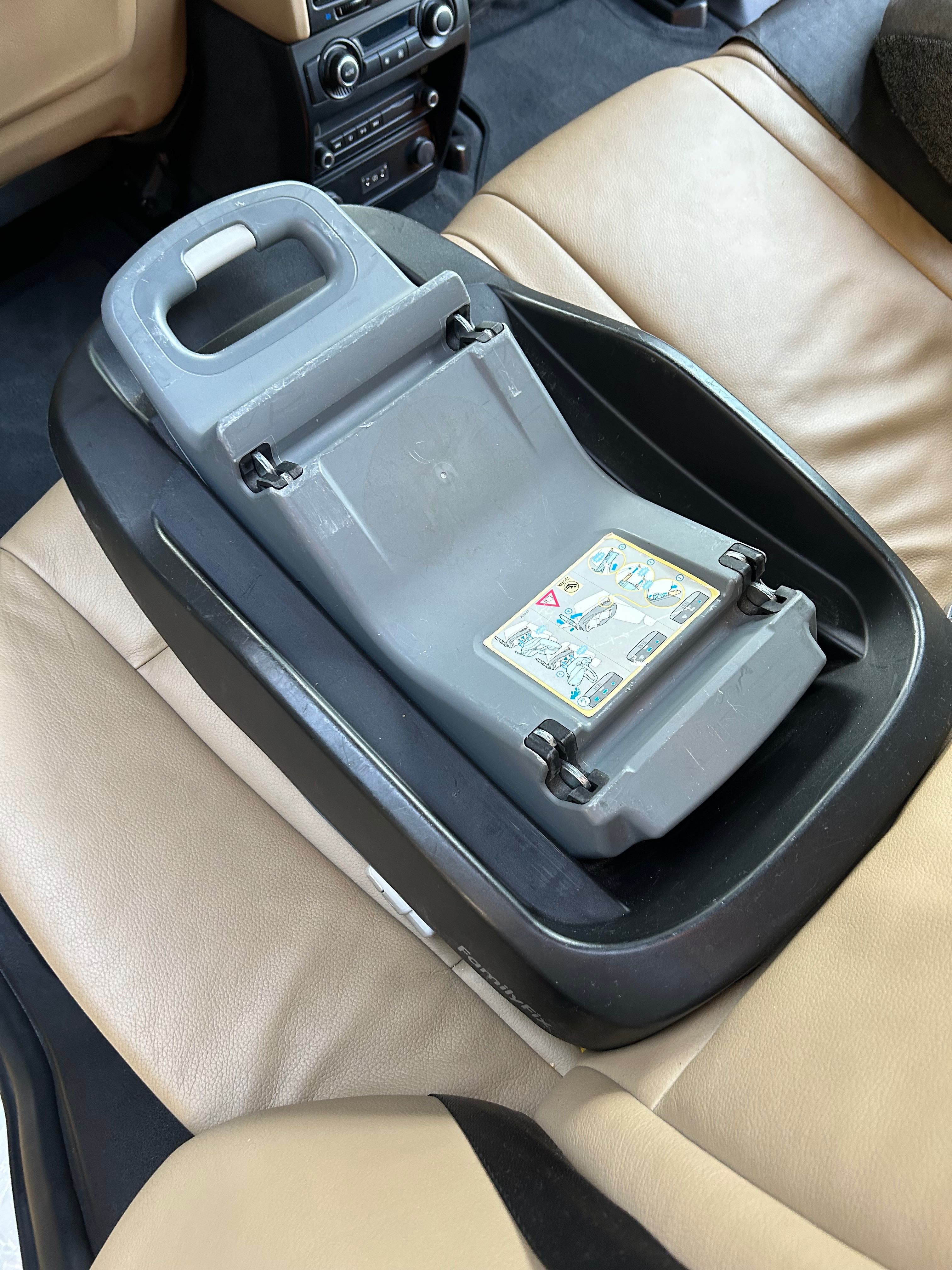 Fotelik nosidełko Maxi-Cosi Pebble z bazą isofix! Polecam