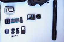 GoPro HERO10 Black z pełnym zestawem premium akcesoriów