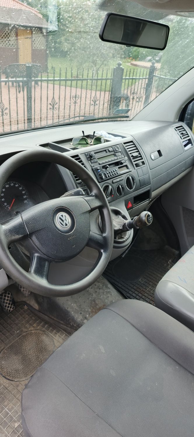 Volkswagen Transporter T5 Long 1.9