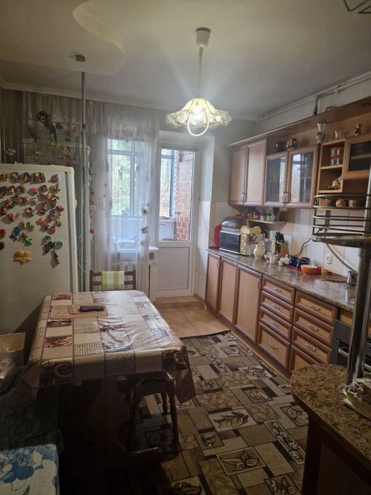 Підселення ДЛЯ ДІВЧИНИ(проживання з власниками)