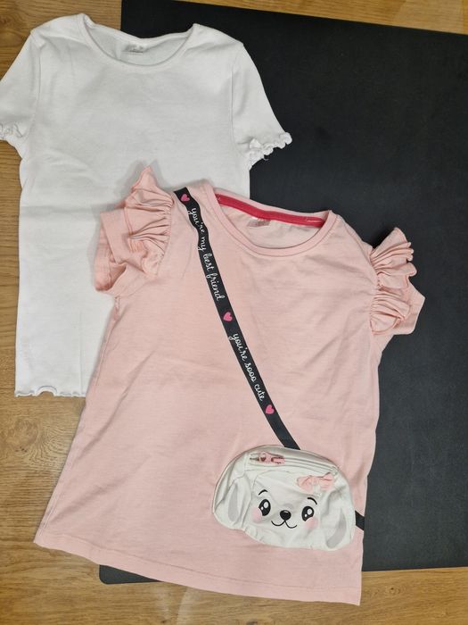 2 bluzki JAK NOWE z krótkim rękawkiem piesek z kieszonką r. 128