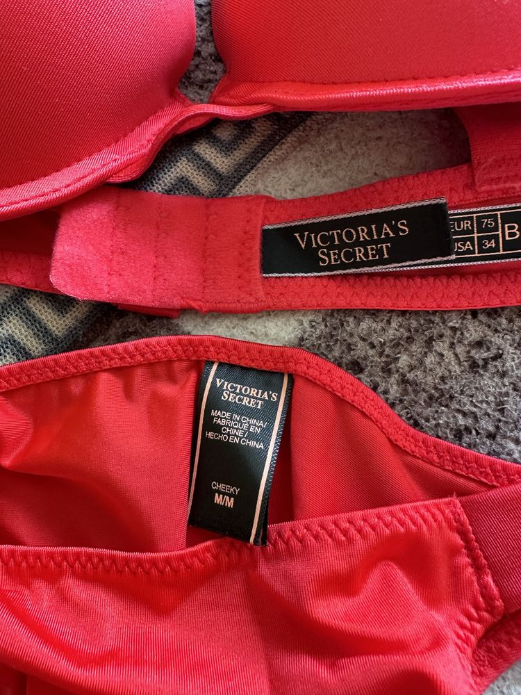 Комплект Victorias Secret