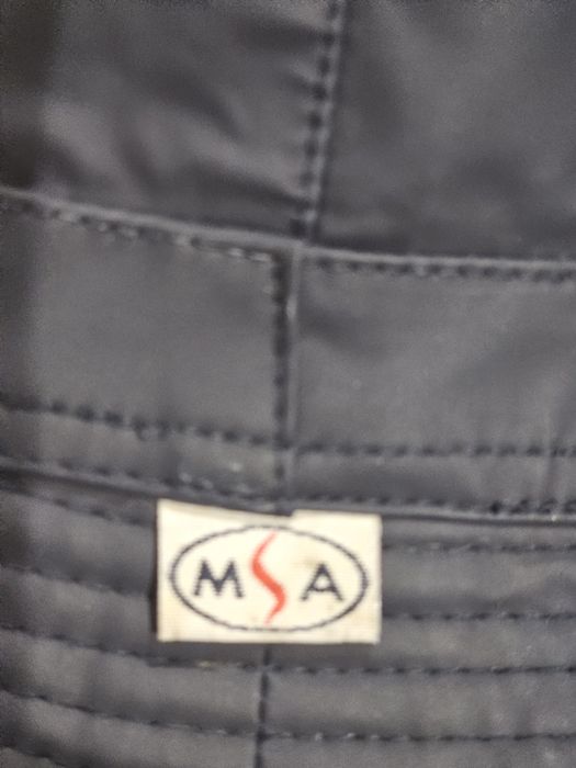 Chapéu impermeável forrado