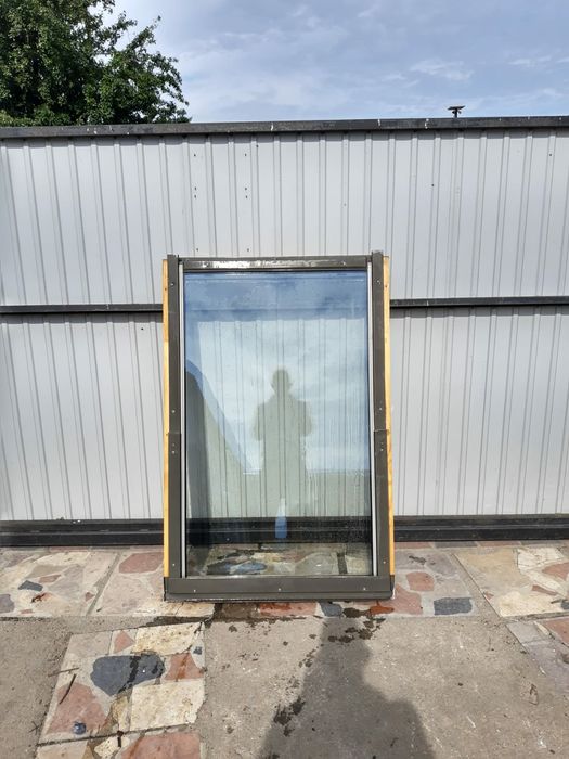 Okna dachowe VELUX 94x140 dowóz 2 sztuki