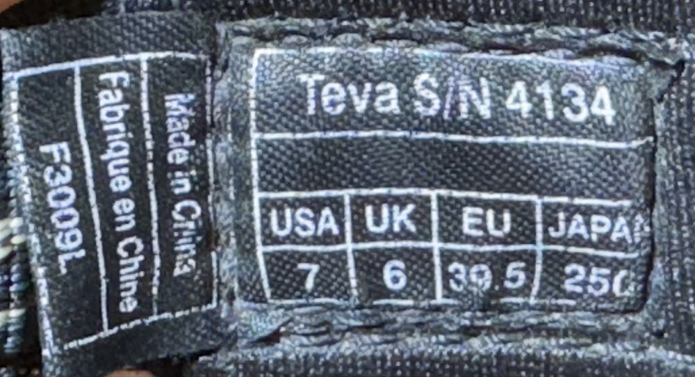 Оригінальні сандалі Teva. Розмір 40(25,5 см)