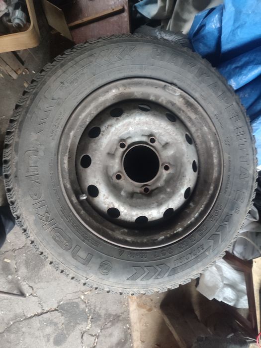 Продам зимнюю резину