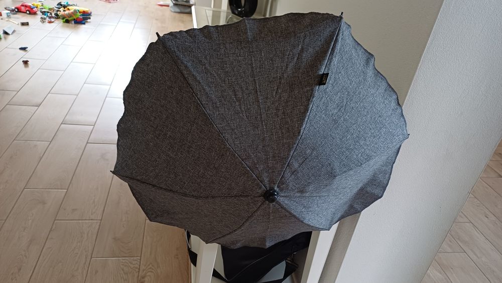Parasolka składana do wózka