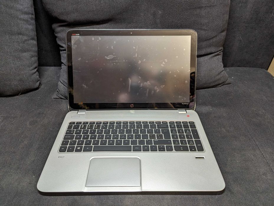 Laptop HP Envy 15 - mocny, sprawny z wadami