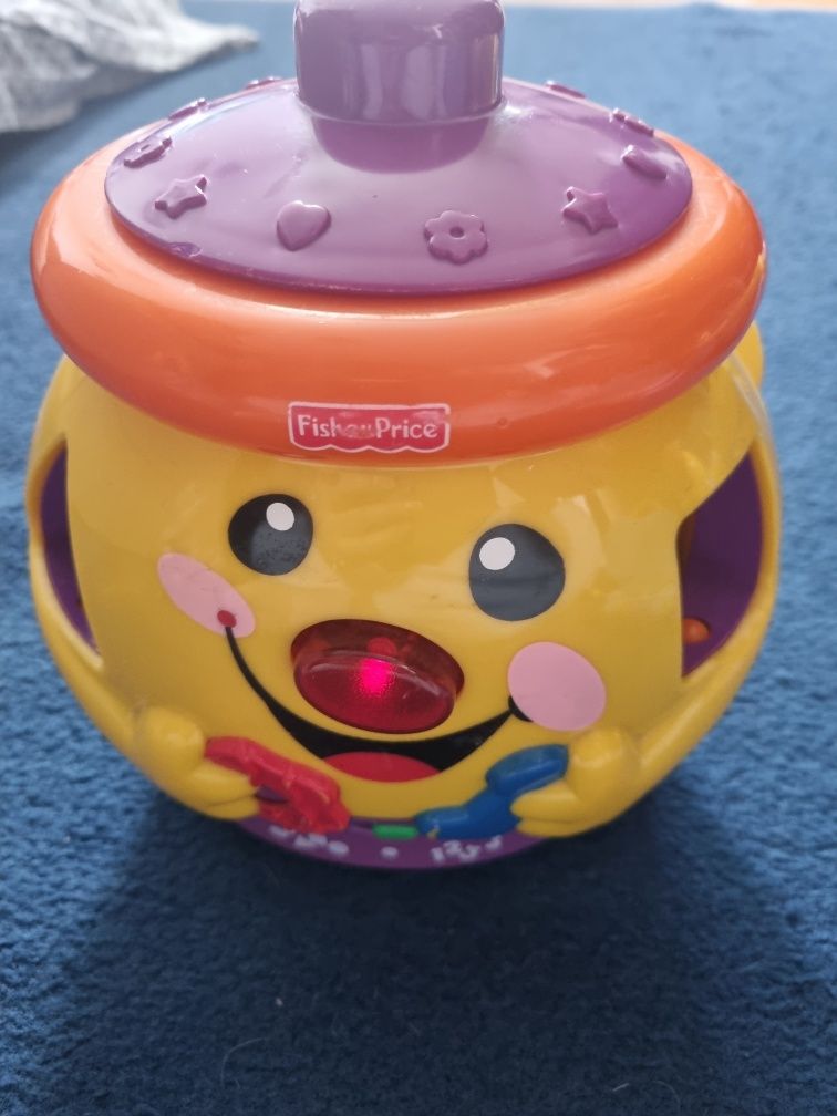 Garnuszek na klocuszek Fisher price
