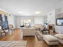 Apartamento T3 com varanda e garagem na Parede
