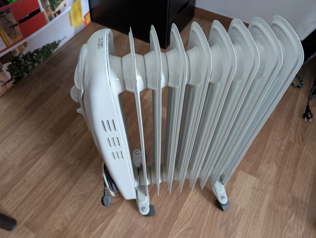 Aquecedor Kunft em bom estado