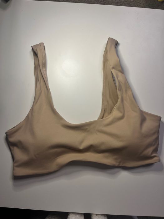 Спортивний Топ бра бежевого кольору розмір M