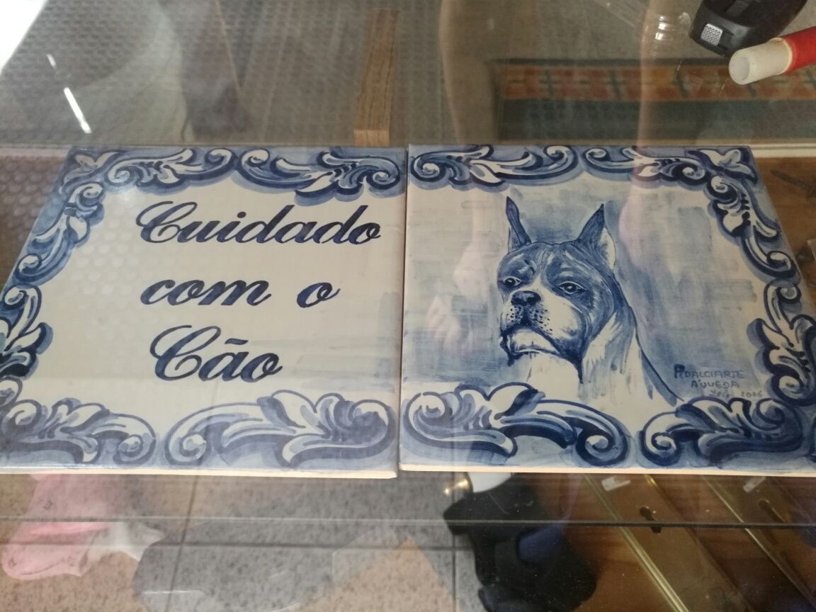 Azulejo pintado à mão