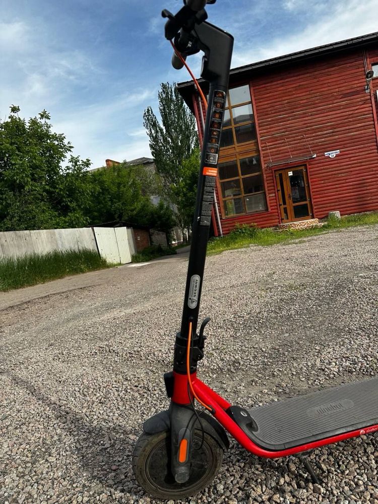 Электросамокат Ninebot  d28e