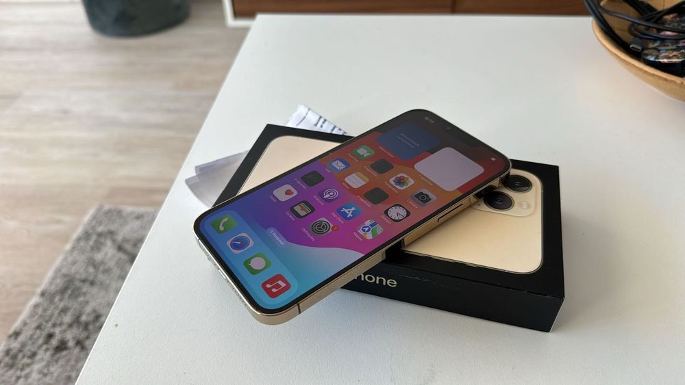 Vendo iPhone 13 Pro Max 256Gb Livre Fatura de Compra