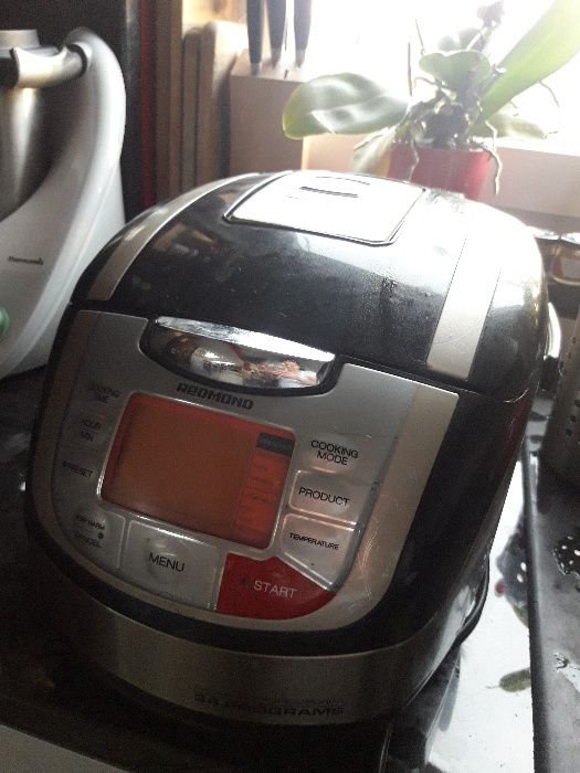 Multicooker Redmond RMC-M4502E