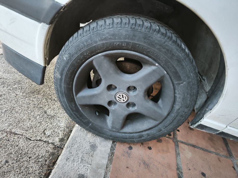 Golf III 1.9 TD avariado