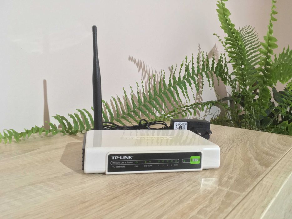 Router TP-LINK TL-WR740N, OpenWRT 18.06