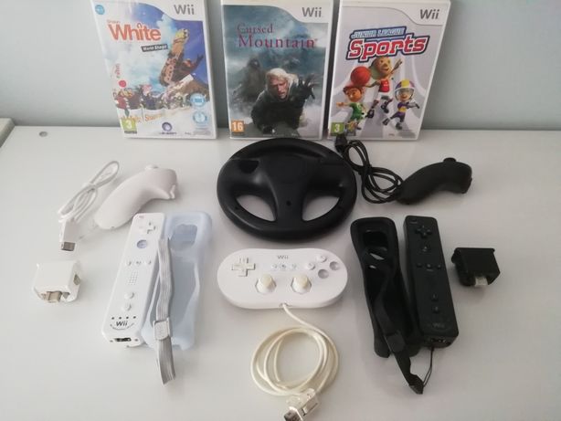 Gigantesco lote de acessórios e jogos para a Wii