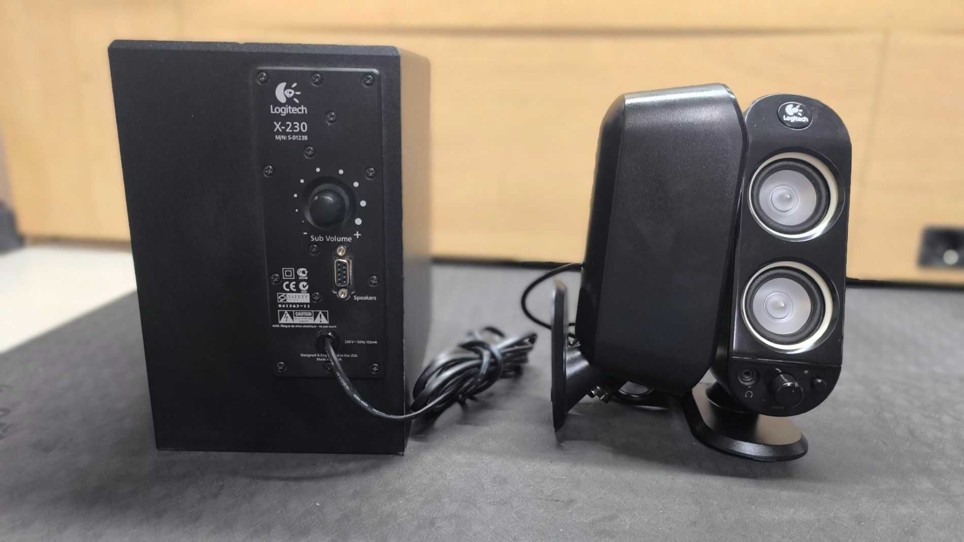 Conjunto Colunas Logitech X-230 2.1