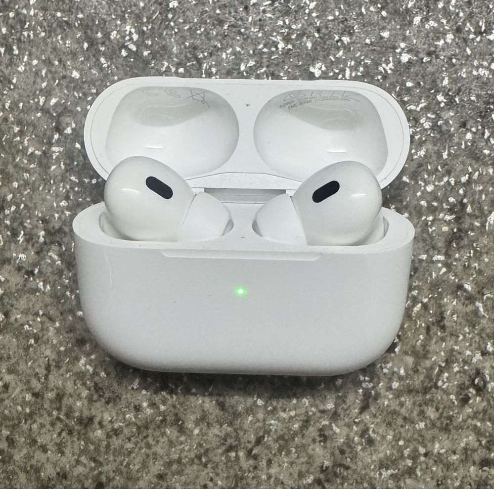 Apple AirPods Pro with MagSafe Case USB-C (2-ге покоління) (MTJV3TY/A)