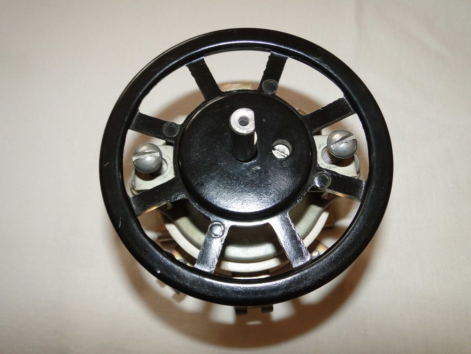 Wyłącznik 63A 500V bakielitowy