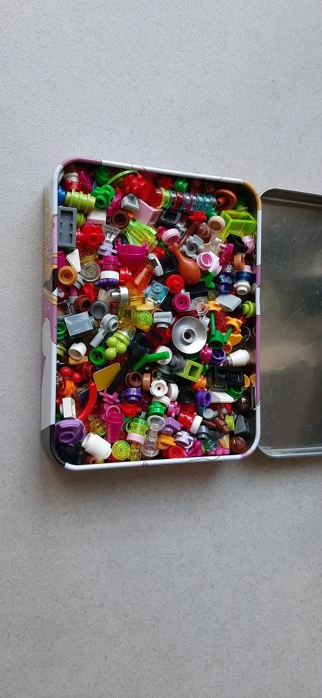 Sprzedam Mix Klocków LEGO Friends – 7,9 kg