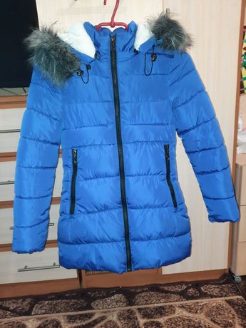 Куртка зимняя на девочку 7-9 лет