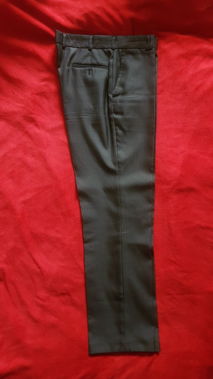 Czarny garnitur marynarka spodnie kamizelka Wel-tex 188/112/98 w paski