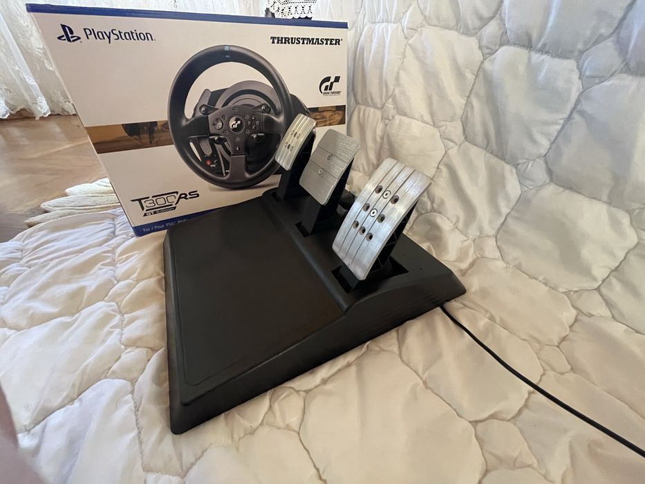 Thrustmaster t 300 rs gt