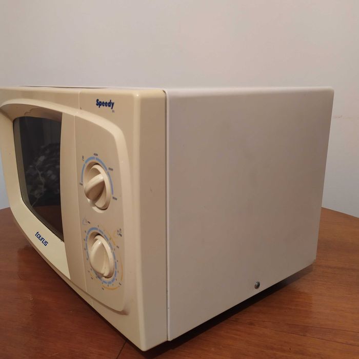 Microondas Taurus Speedy 20litros