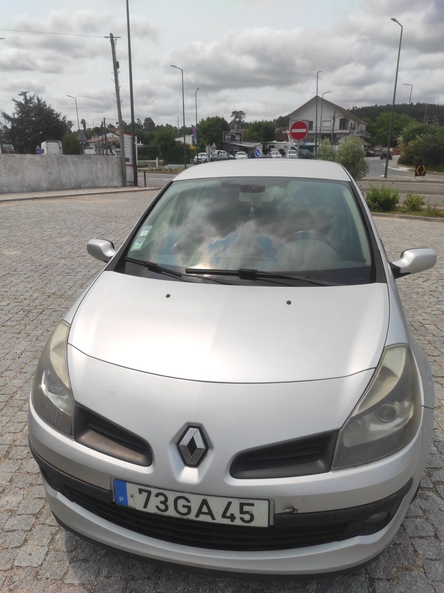 Renault Clio 1.4 85cv