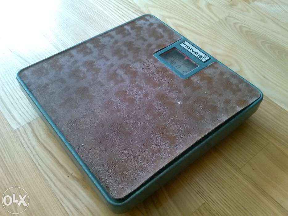 Zabytkowa waga łazienkowa rocznik 1971