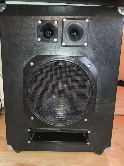 Kolumny głośnikowe moc 100 W.plus wzmacniacz