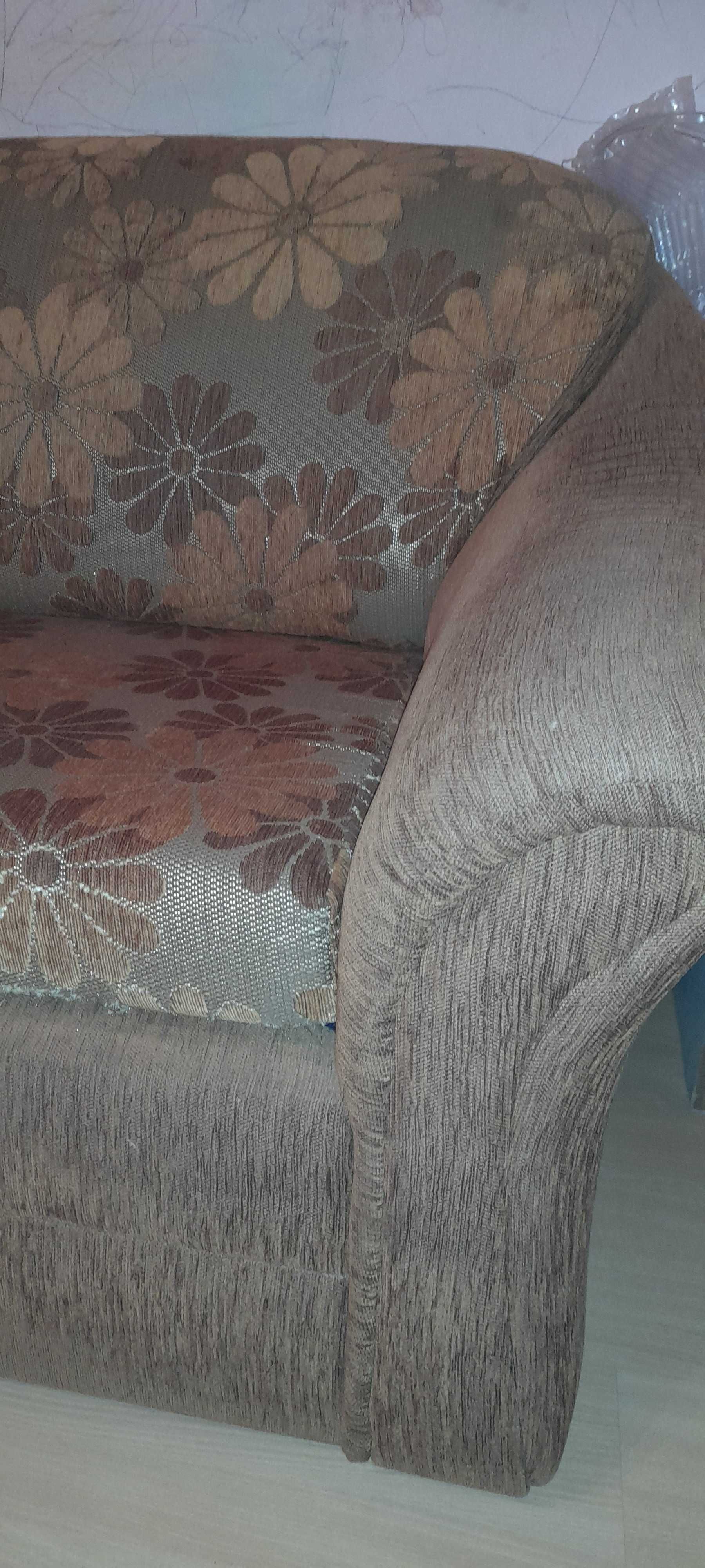 Meble Bodzio. Dawny Bodzio. Rokladana sofa i dwa fotele