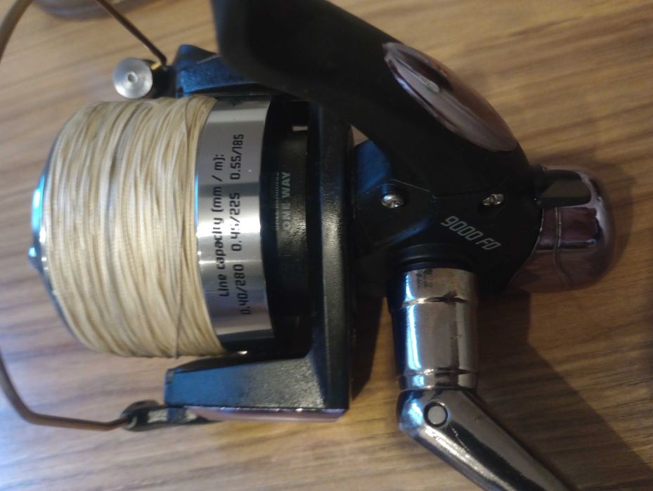 Zestaw sumowy ,wędka , kołowrotek Mikado z plecionką .