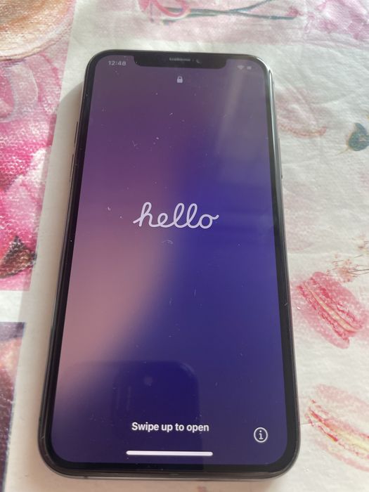 Продам Iphone 11 pro 64