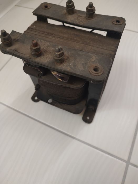 Продам понижуючий трансформатор 380/36v