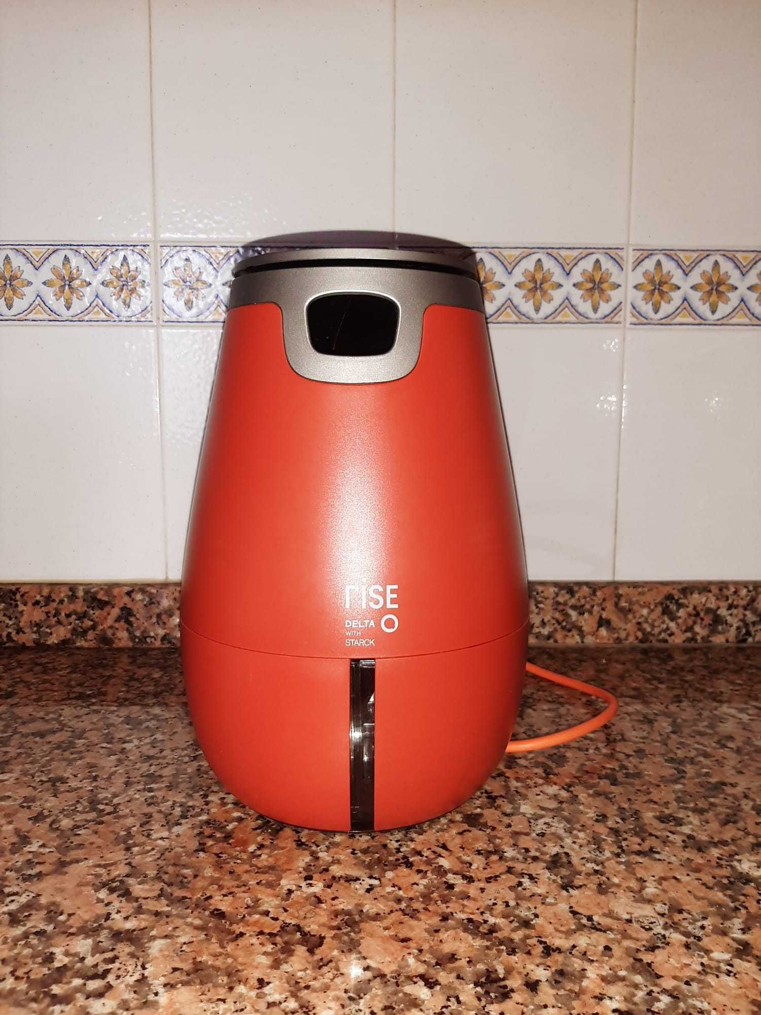 Máquina de Café -Delta Q RISE