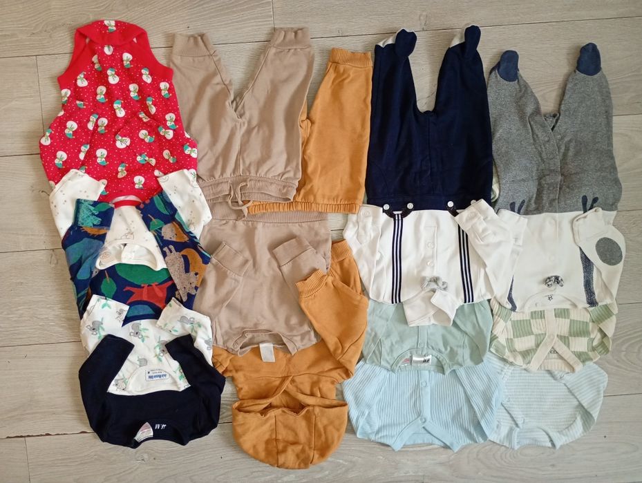 Чоловічки та костюми 0-3 місяці