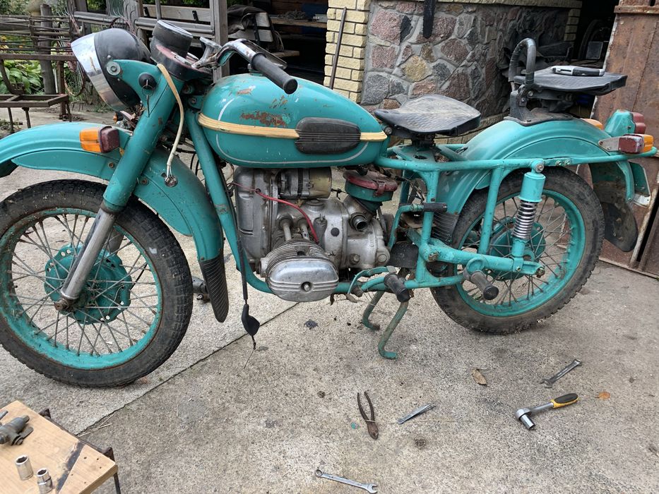 Циліндр лівий Урал