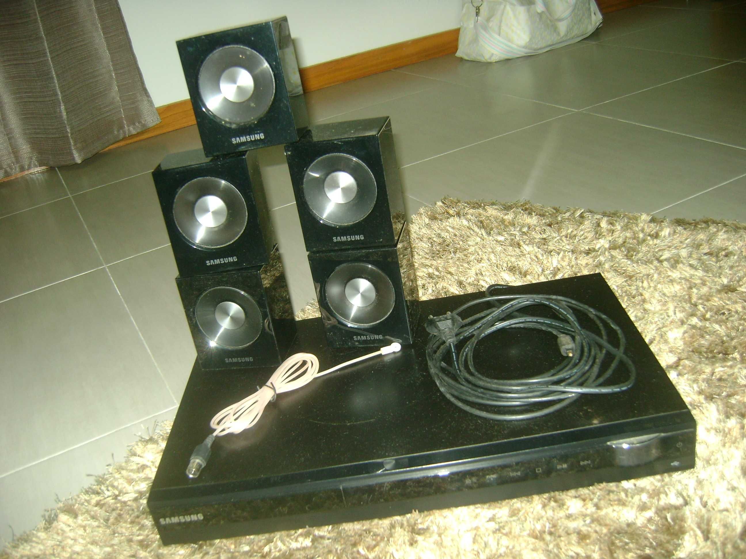 Home cinema Samsung + 5 colunas + Subwoofer