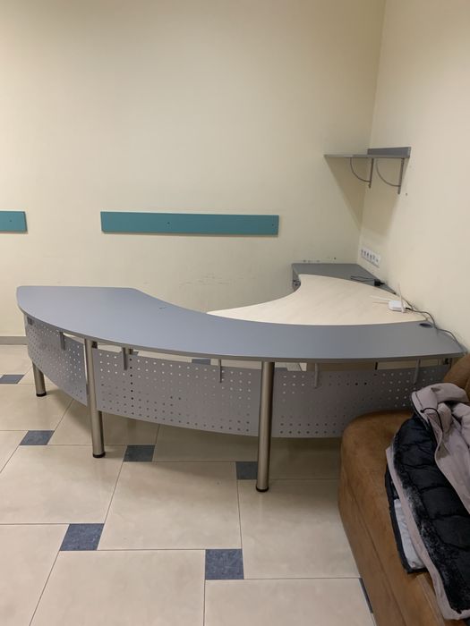 Продам столы офисные, 2 шт